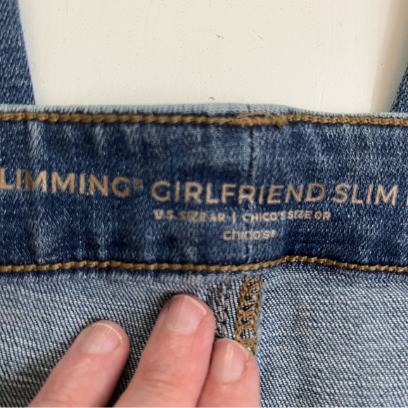 Chico’s So Slimming Girlfriend Leg Ankle Medium Wash Skinny Jean - Picture 6 of 7
